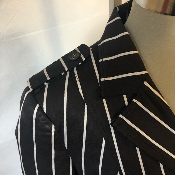 TAIFUN Striped Embroidered Blazer | Medium - Picture 3 of 8